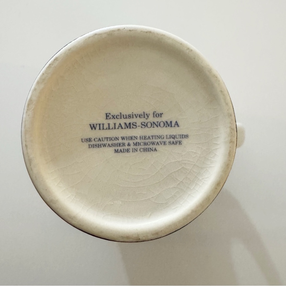 Williams Sonoma Heirloom Royal Acanthus Tall Mug - Picture 6 of 9